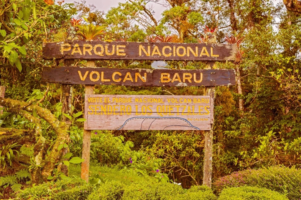 volcan baru: roof of panama